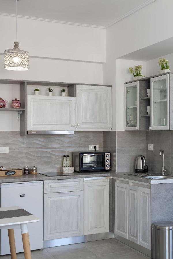 Ferienwohnung Fedias Luxury Flat Psyrri Square Athen Exterior foto
