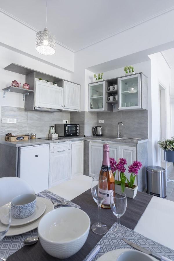 Ferienwohnung Fedias Luxury Flat Psyrri Square Athen Exterior foto